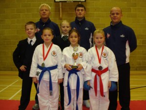 interclub-dec-08-amy-rachel-asleigh